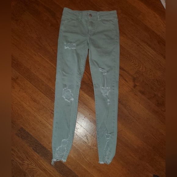 American Eagle Distressed Jeggings - Picture 1 of 11